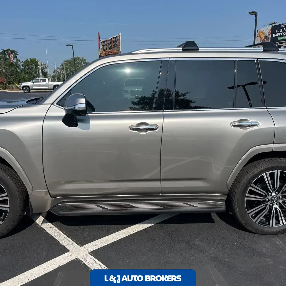 2024 Lexus LX 600 Luxury