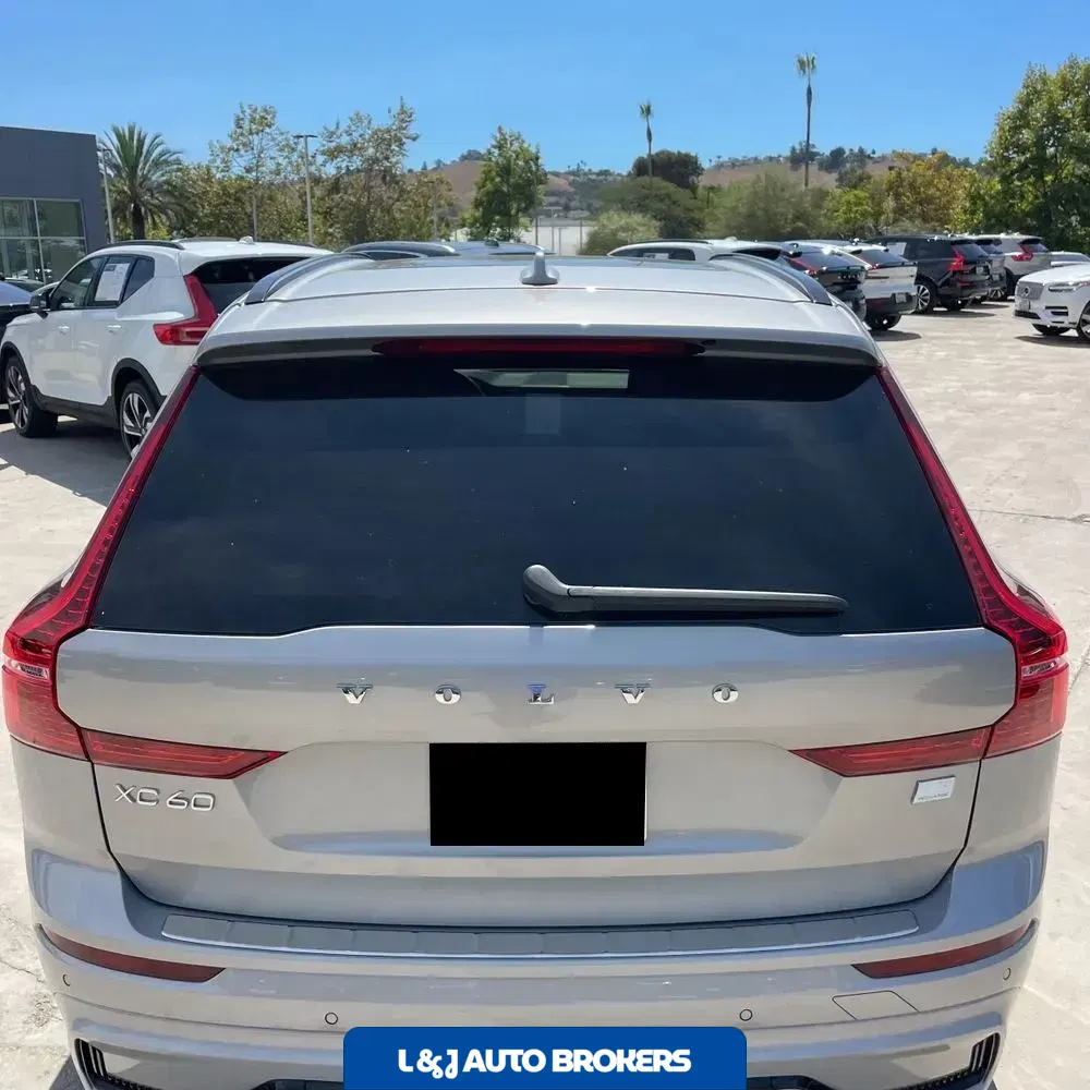 2024 Volvo XC60 T8 - Plus PHEV