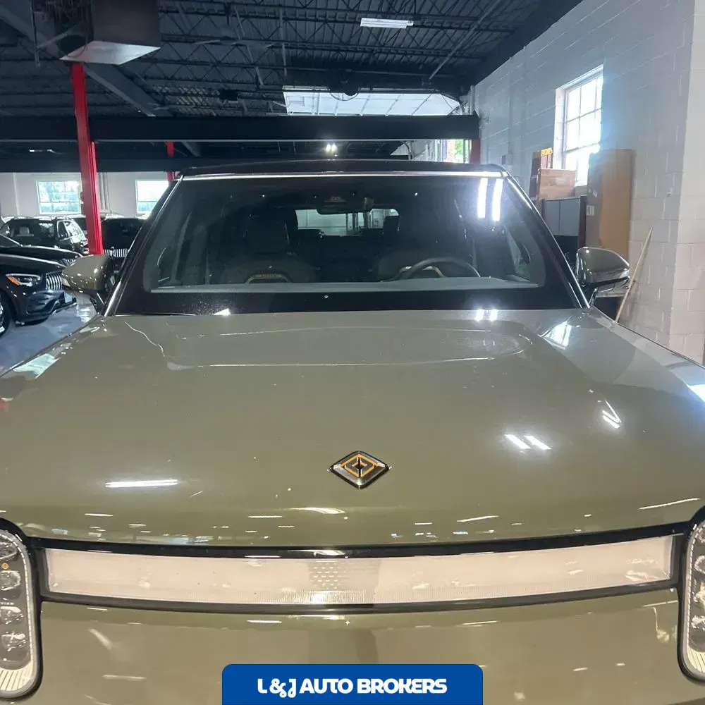 2022 Rivian R1S Launch Edition