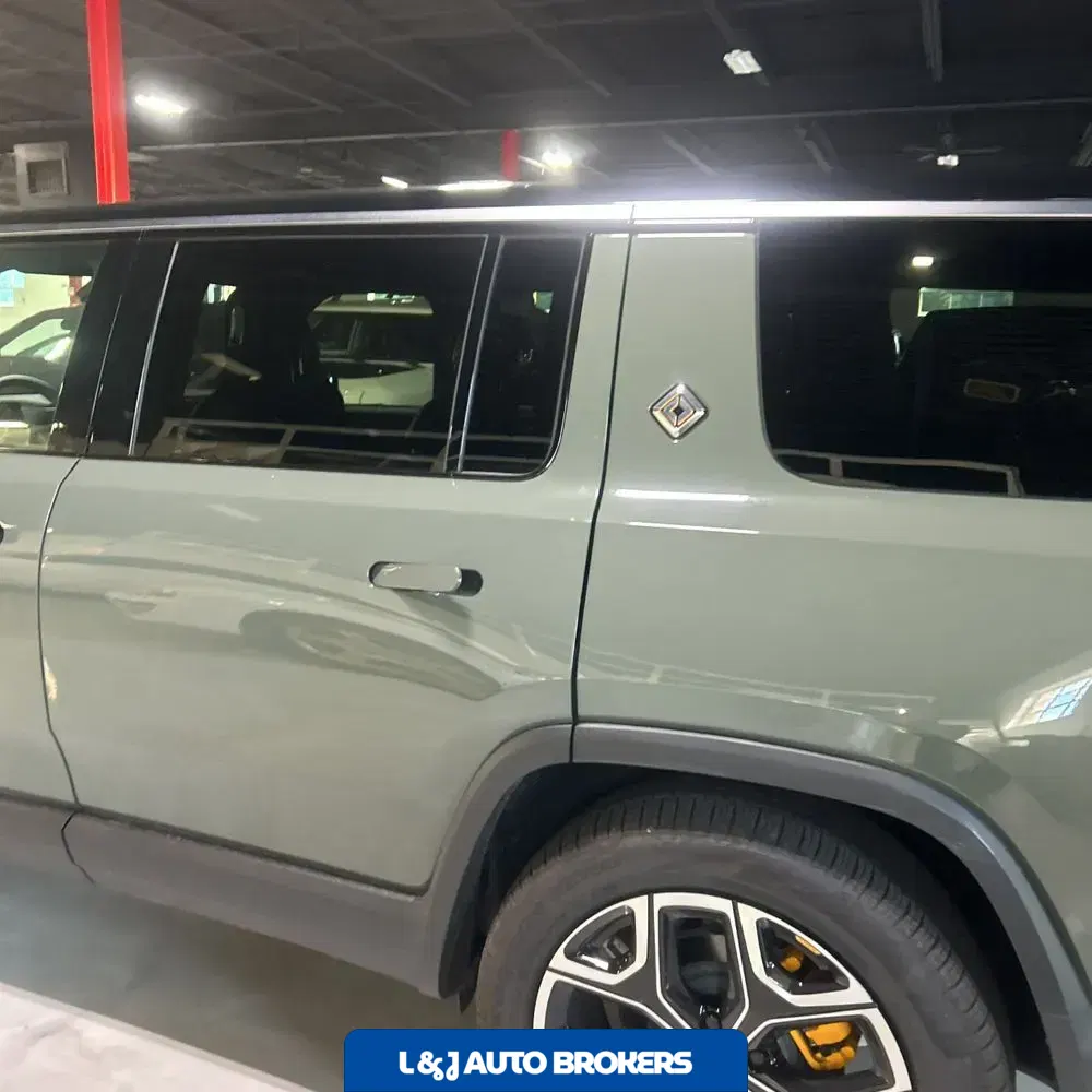 2022 Rivian R1S Launch Edition