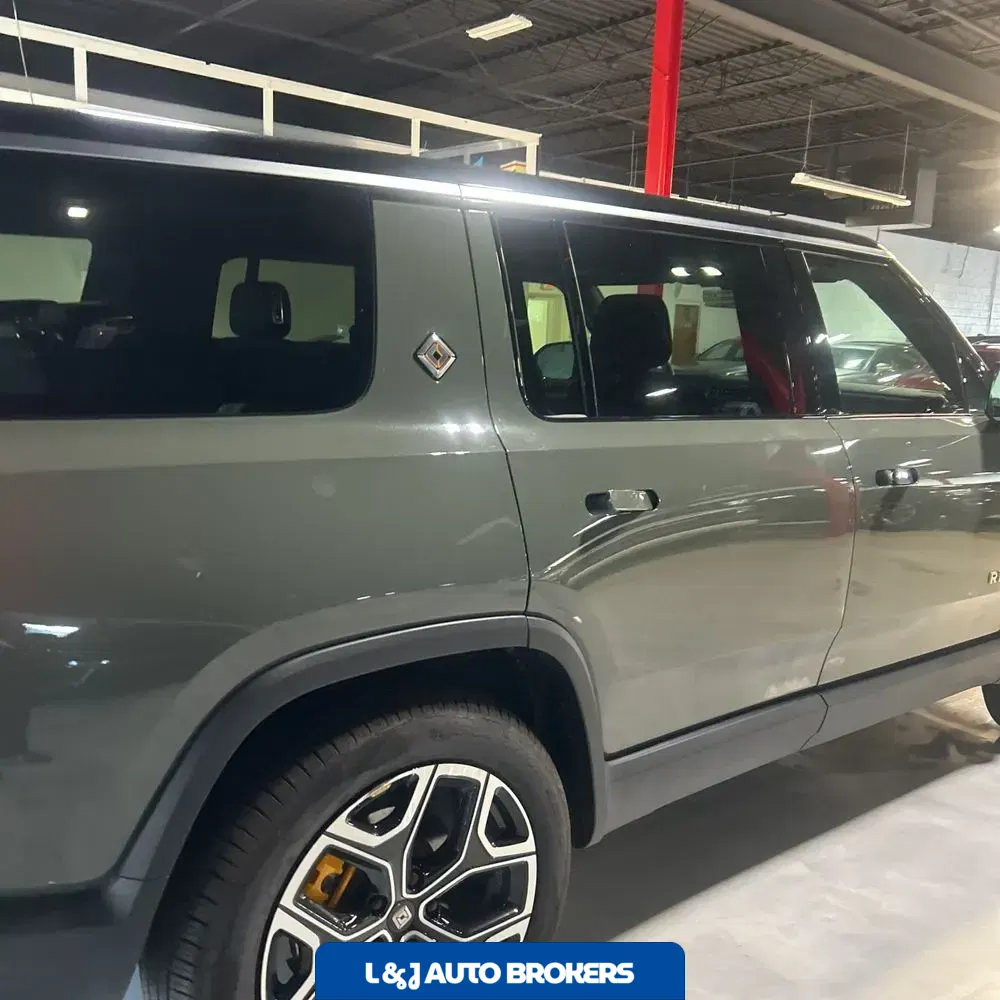 2022 Rivian R1S Launch Edition