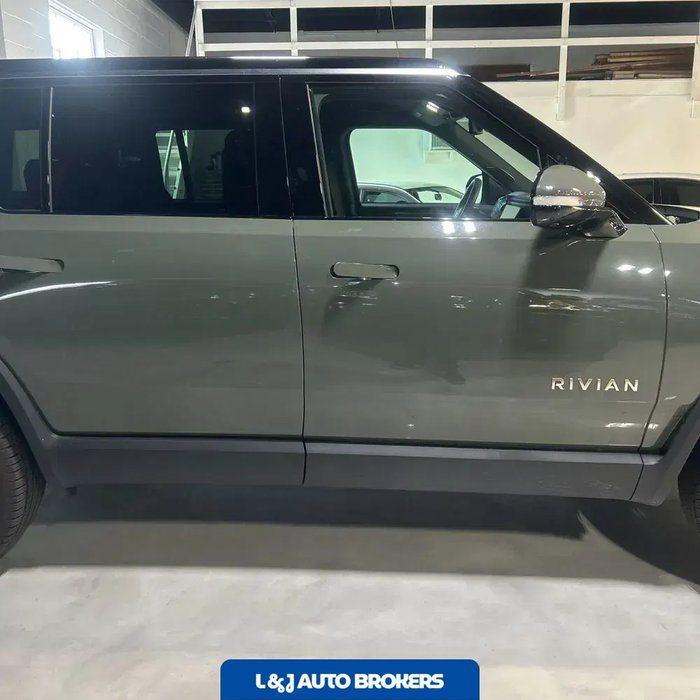 2022 Rivian R1S Launch Edition