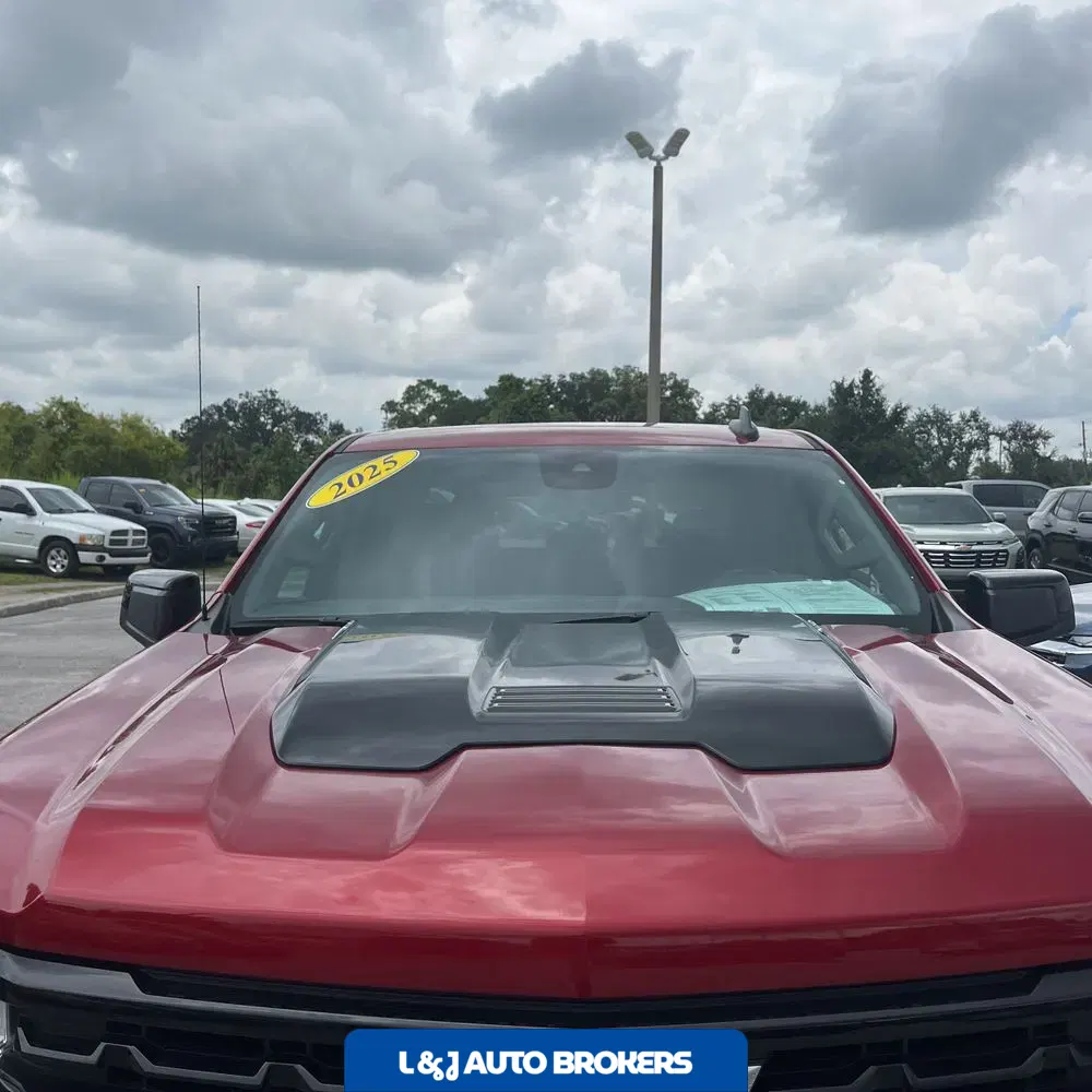 2025 Chevrolet Silverado 1500 LT Trail Boss