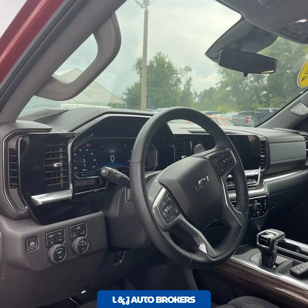2025 Chevrolet Silverado 1500 LT Trail Boss