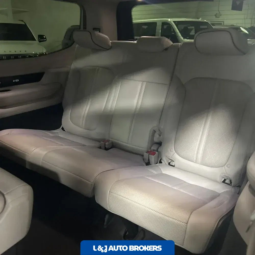 2023 Jeep Grand Wagoneer Series II