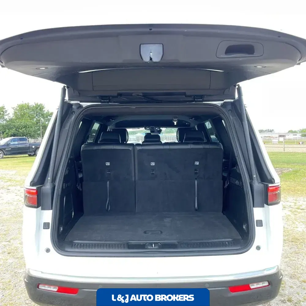 2022 Jeep Wagoneer Series II