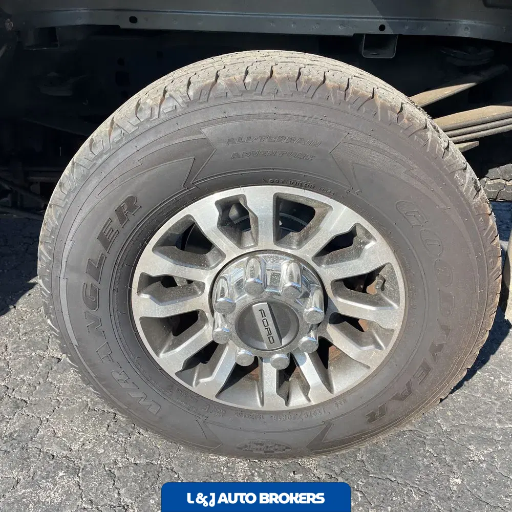 2020 Ford F-350 Super Duty Lariat