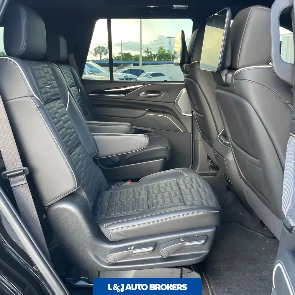 2024 Cadillac Escalade-V Base