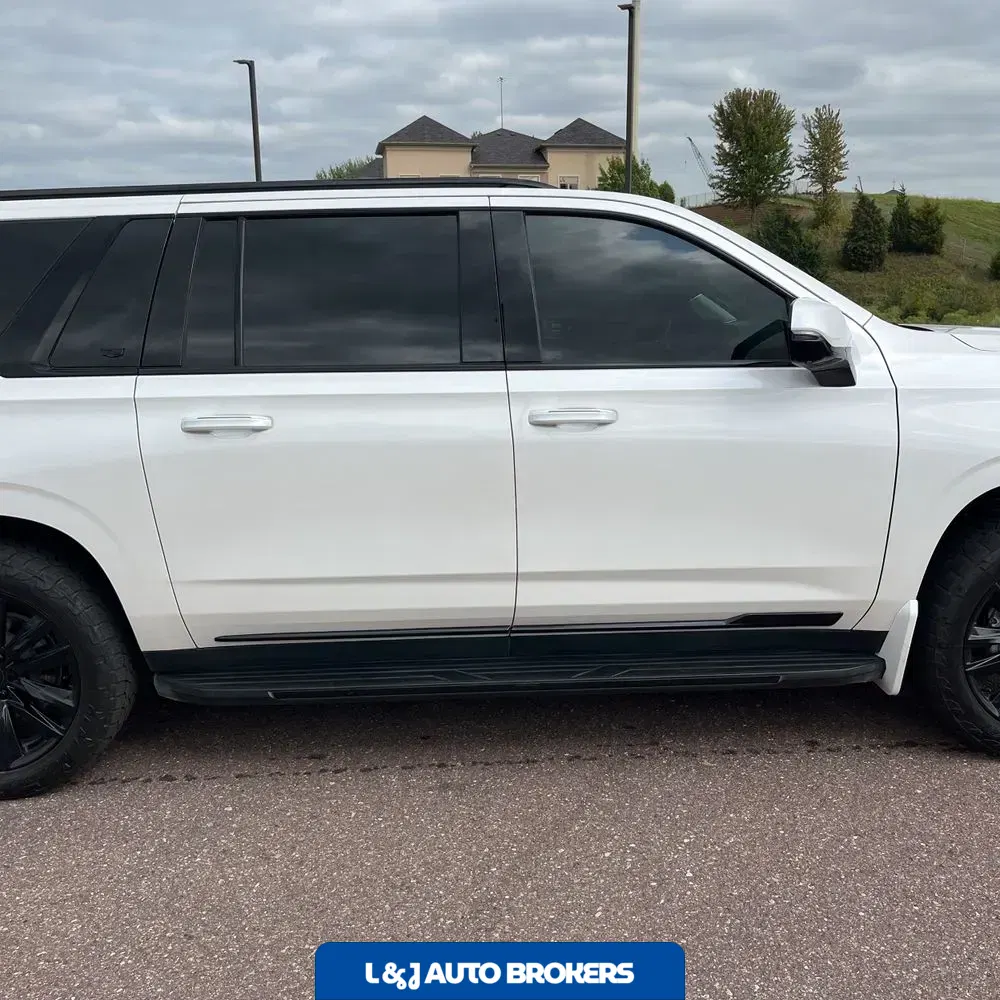 2023 Cadillac Escalade ESV Sport Platinum