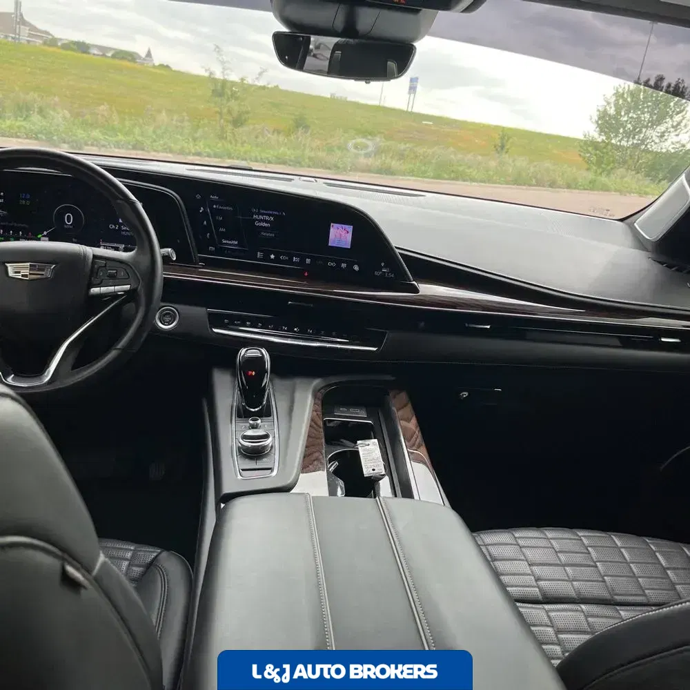 2023 Cadillac Escalade ESV Sport Platinum