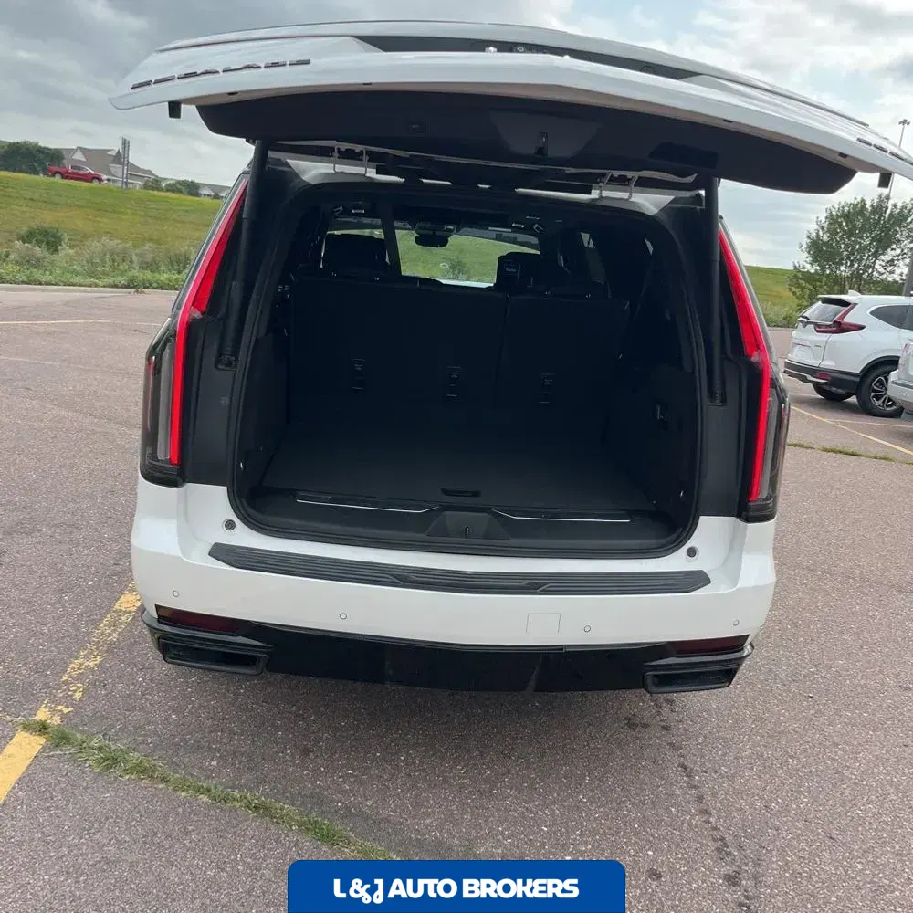 2023 Cadillac Escalade ESV Sport Platinum