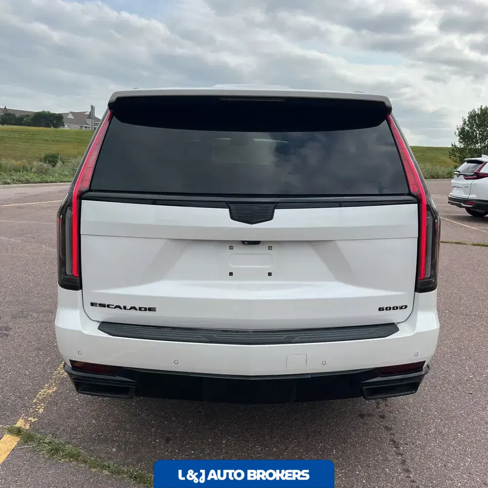 2023 Cadillac Escalade ESV Sport Platinum