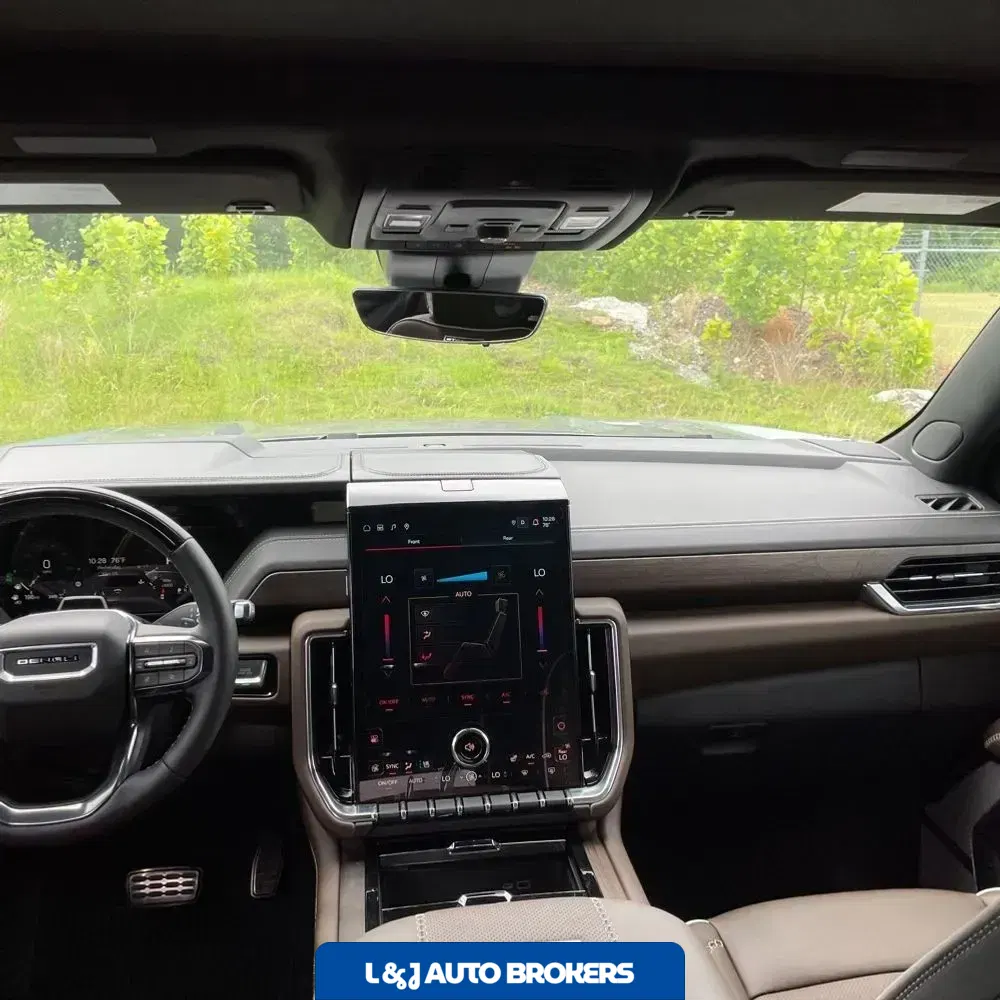 2025 GMC Yukon XL Denali Ultimate