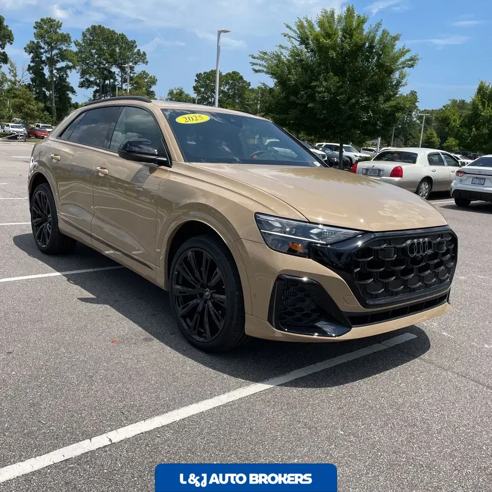 2025 Audi SQ8 Base