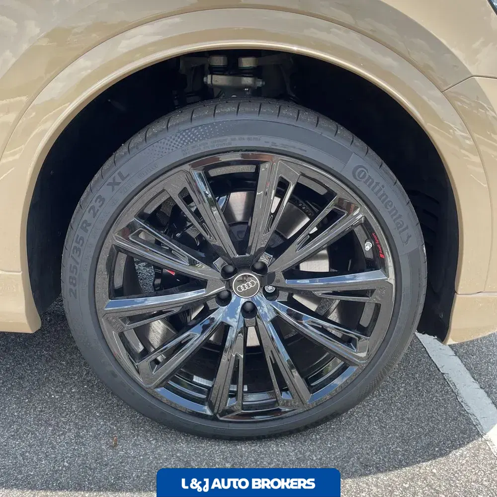 2025 Audi SQ8 Base