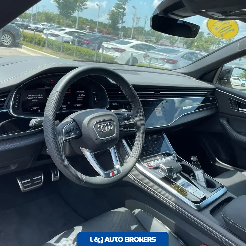2025 Audi SQ8 Base