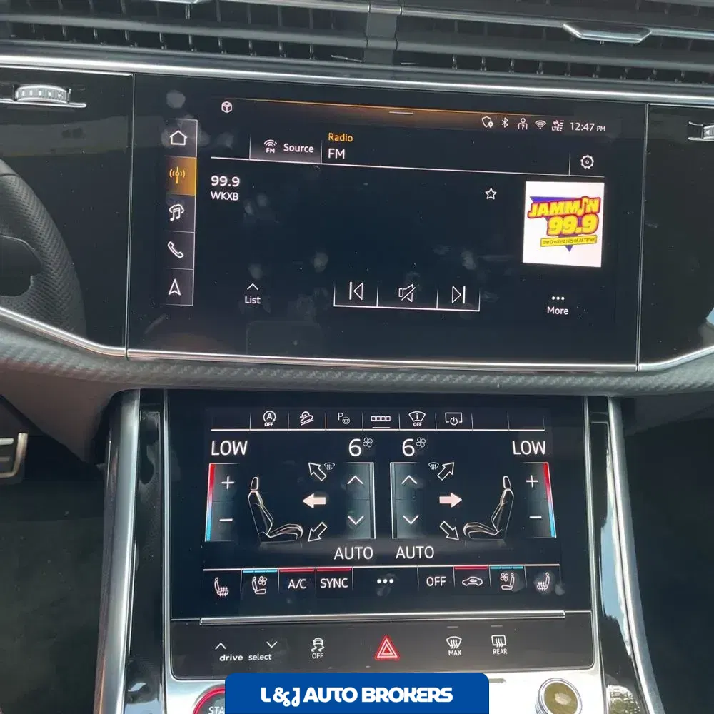 2025 Audi SQ8 Base