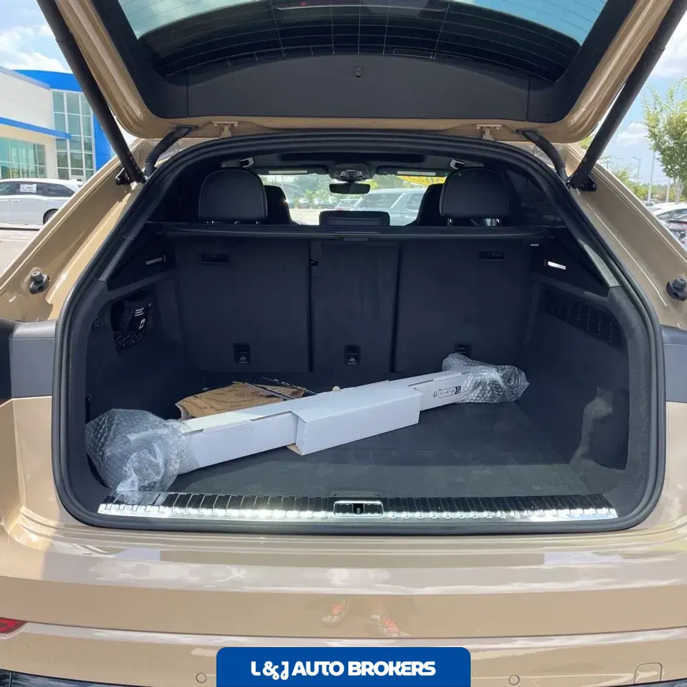 2025 Audi SQ8 Base