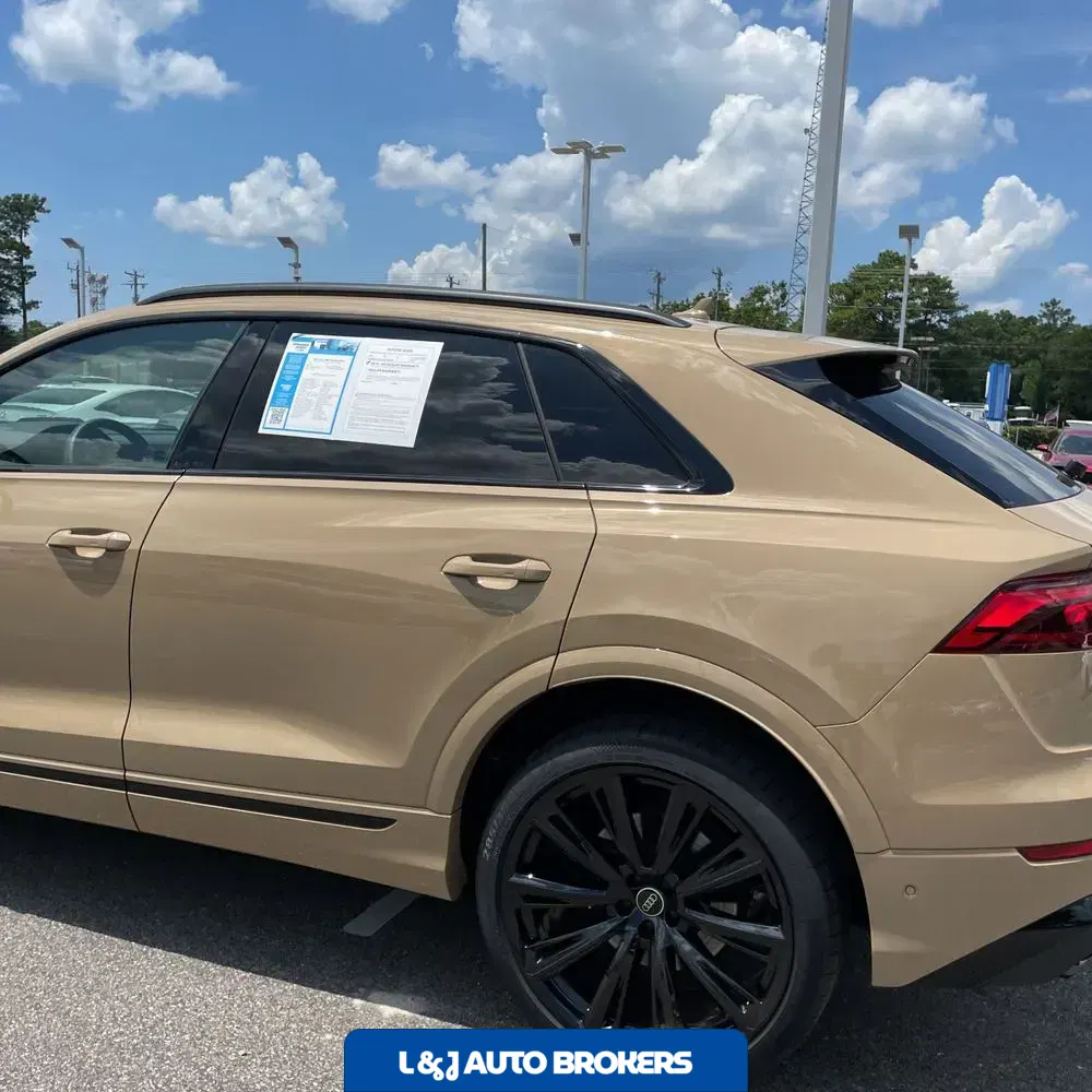 2025 Audi SQ8 Base
