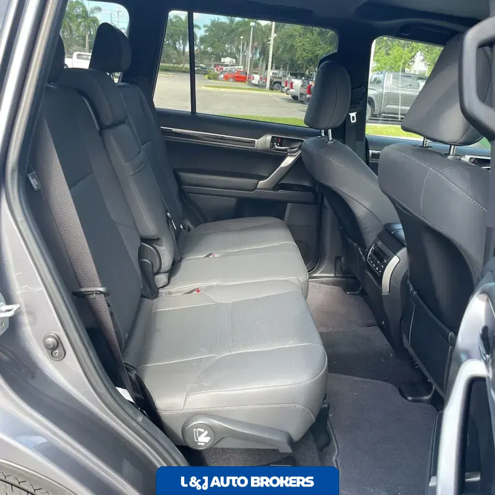 2023 Lexus GX 460 Base