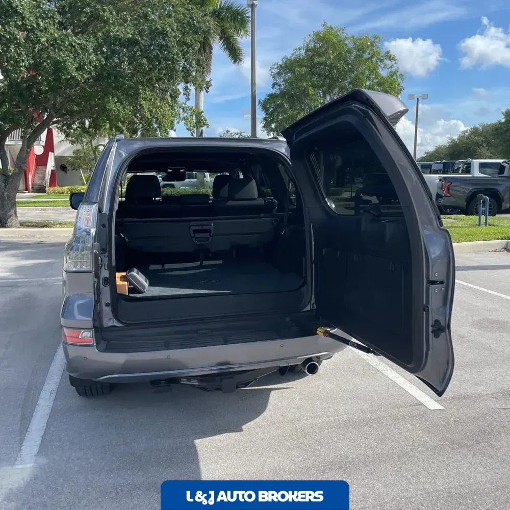 2023 Lexus GX 460 Base