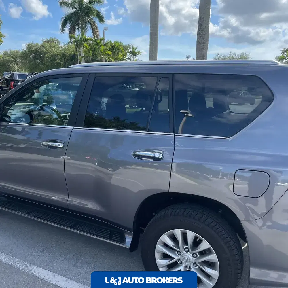 2023 Lexus GX 460 Base