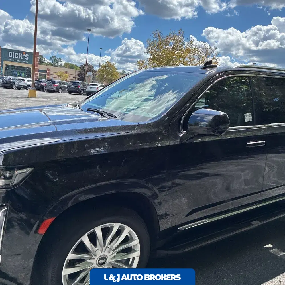 2022 Cadillac Escalade Luxury