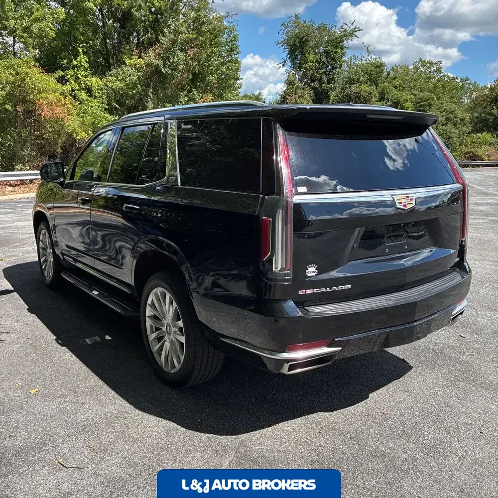 2022 Cadillac Escalade Luxury