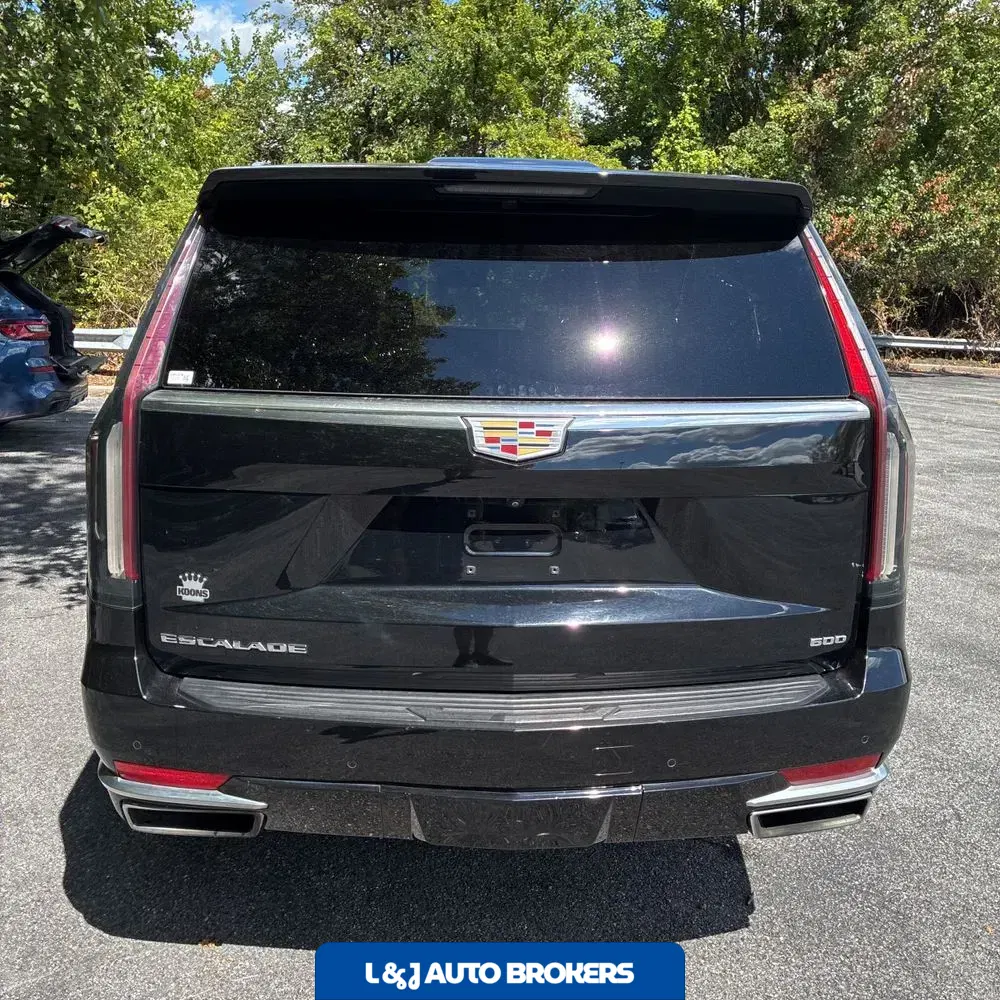 2022 Cadillac Escalade Luxury