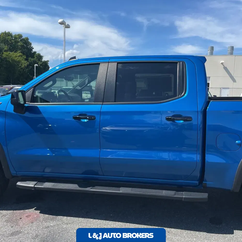 2023 Chevrolet Silverado 1500 ZR2