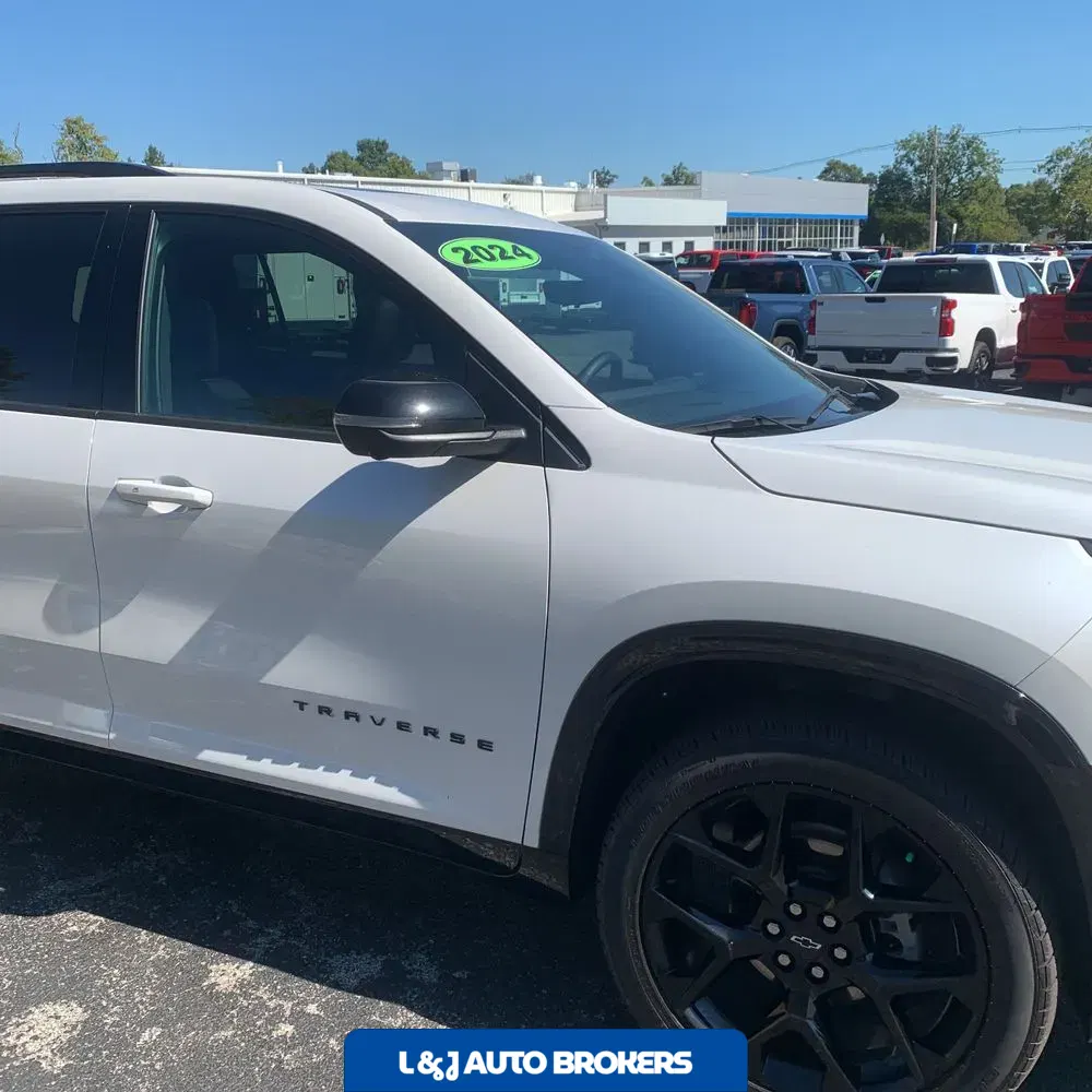 2024 Chevrolet Traverse RS