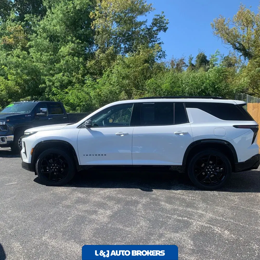2024 Chevrolet Traverse RS