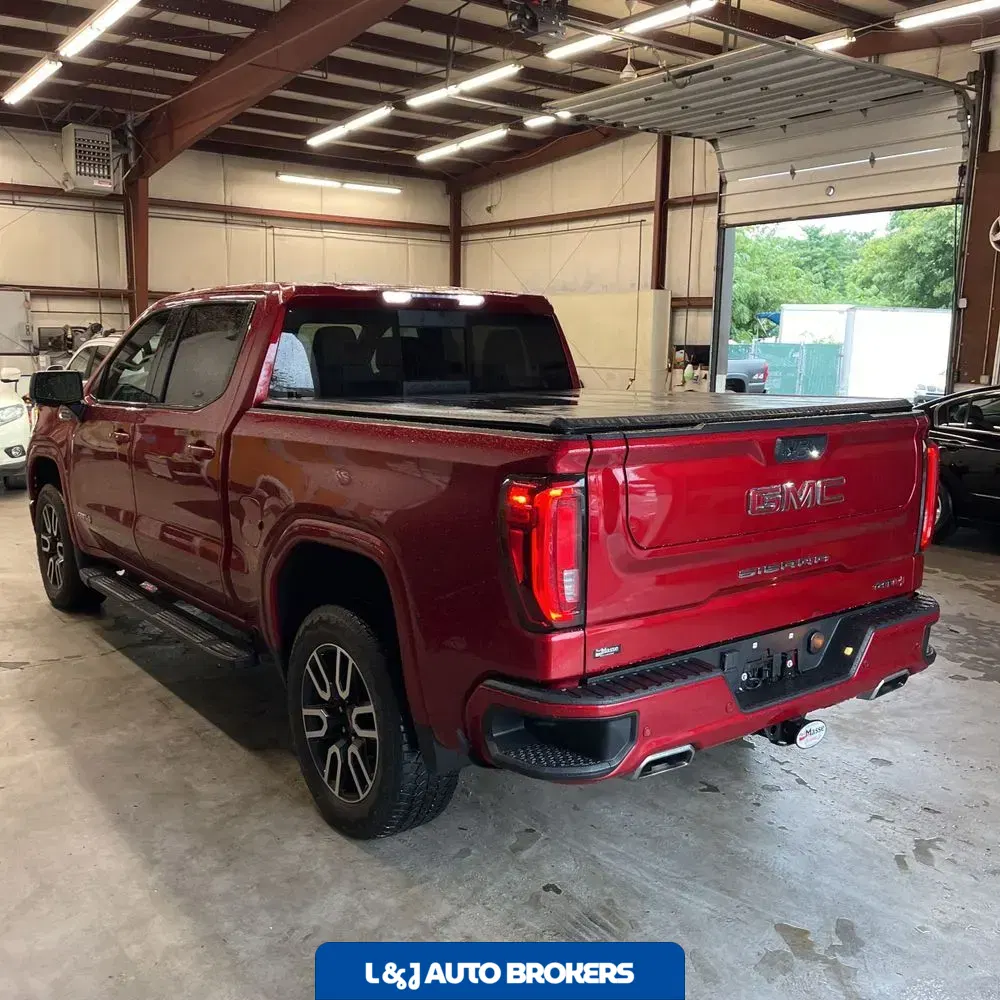 2023 GMC Sierra 1500 AT4