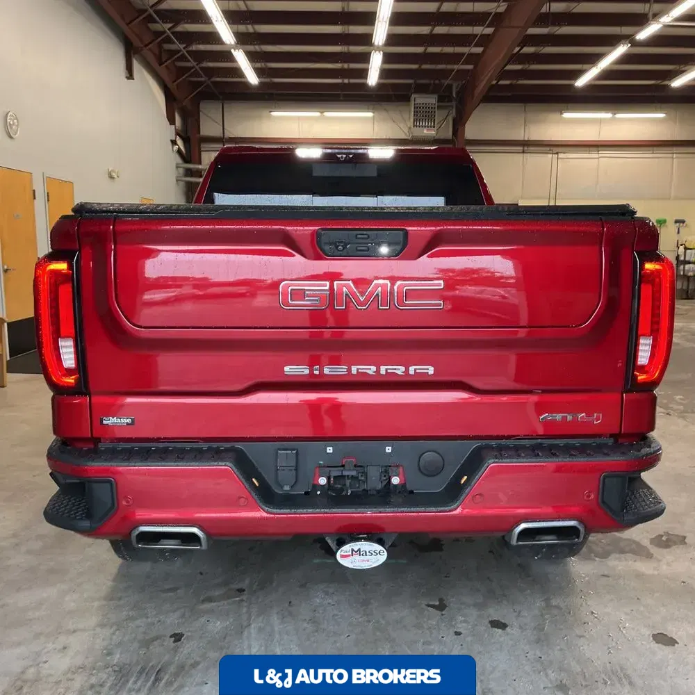 2023 GMC Sierra 1500 AT4