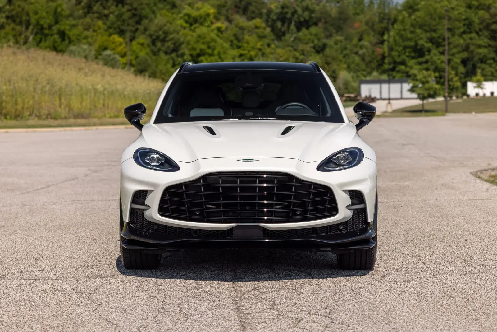 2025 Aston Martin DBX707