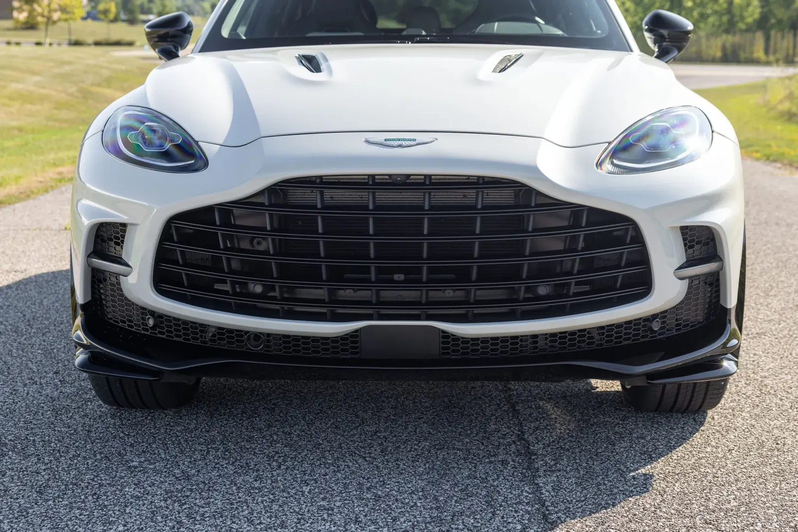 2025 Aston Martin DBX707