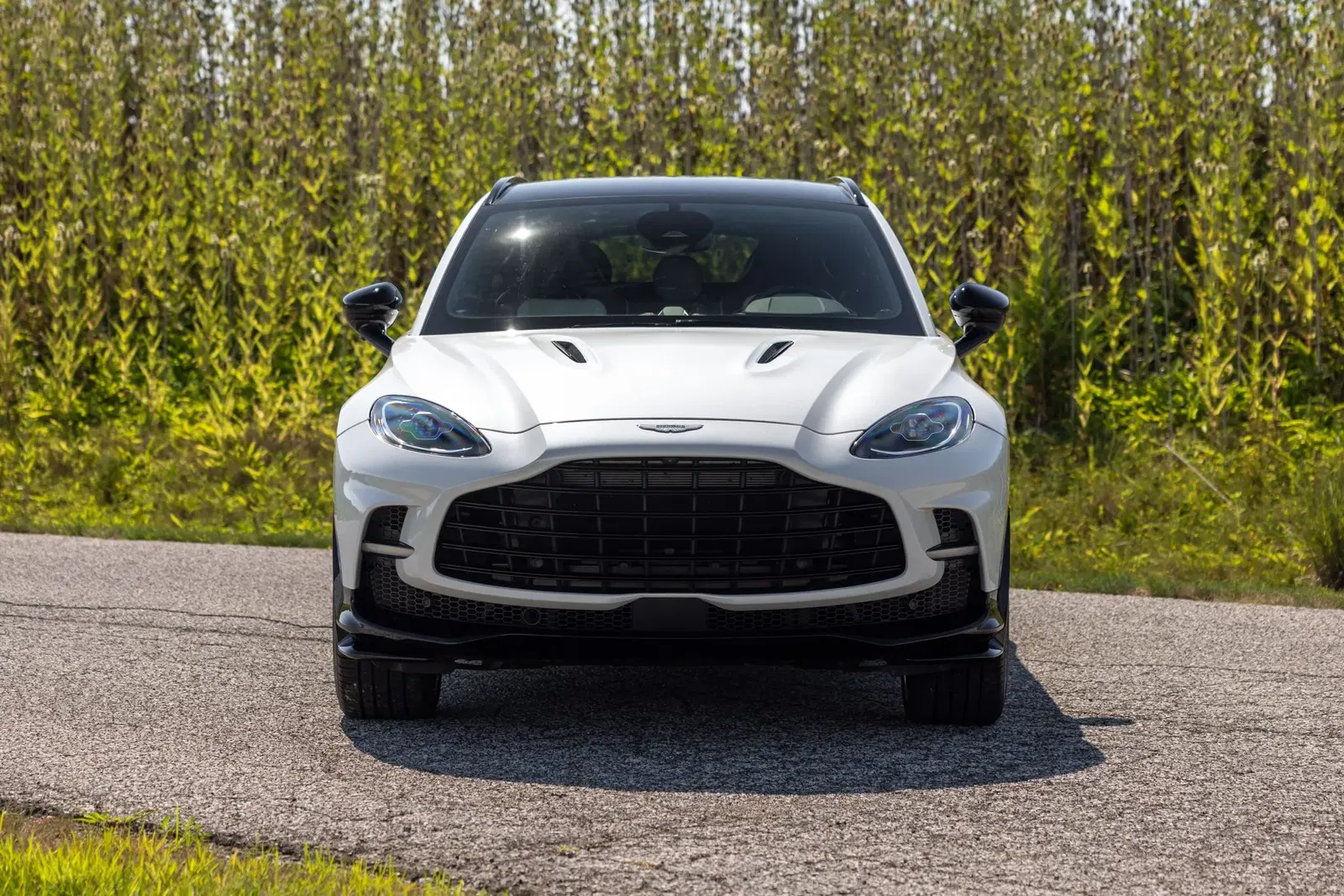 2025 Aston Martin DBX707