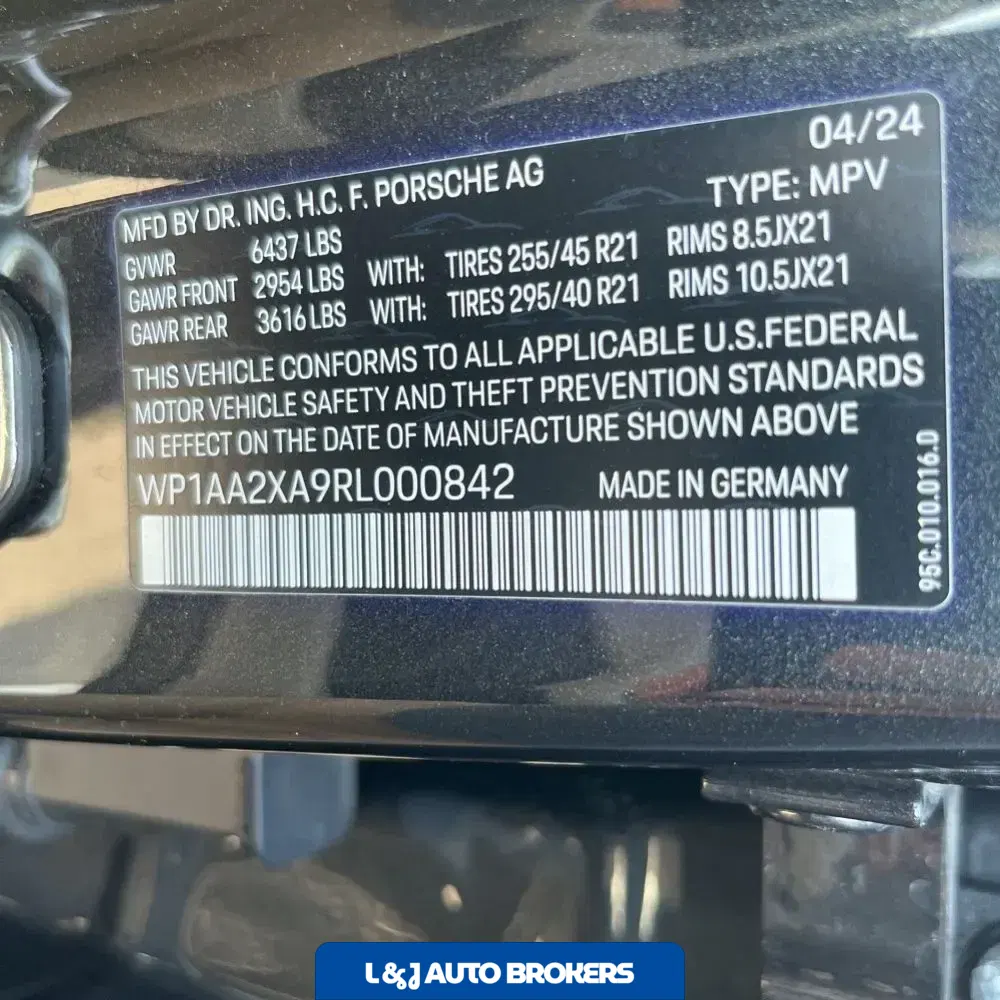 2024 Porsche Macan EV 4