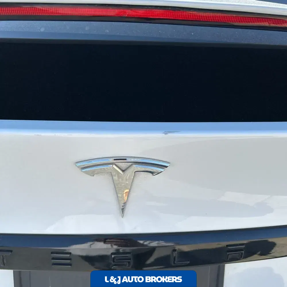 2022 Tesla Model X Plaid