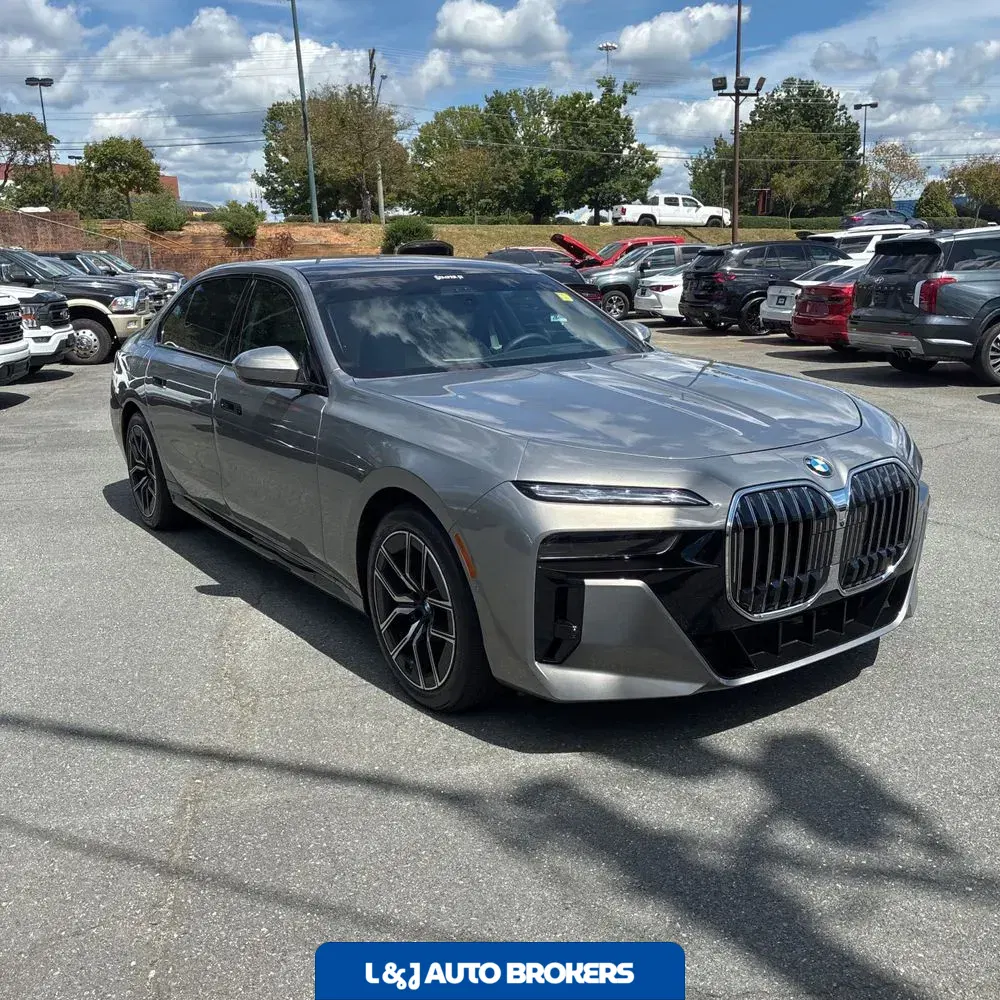 2025 BMW 7-Series 760i xDrive