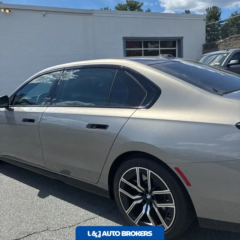 2025 BMW 7-Series 760i xDrive