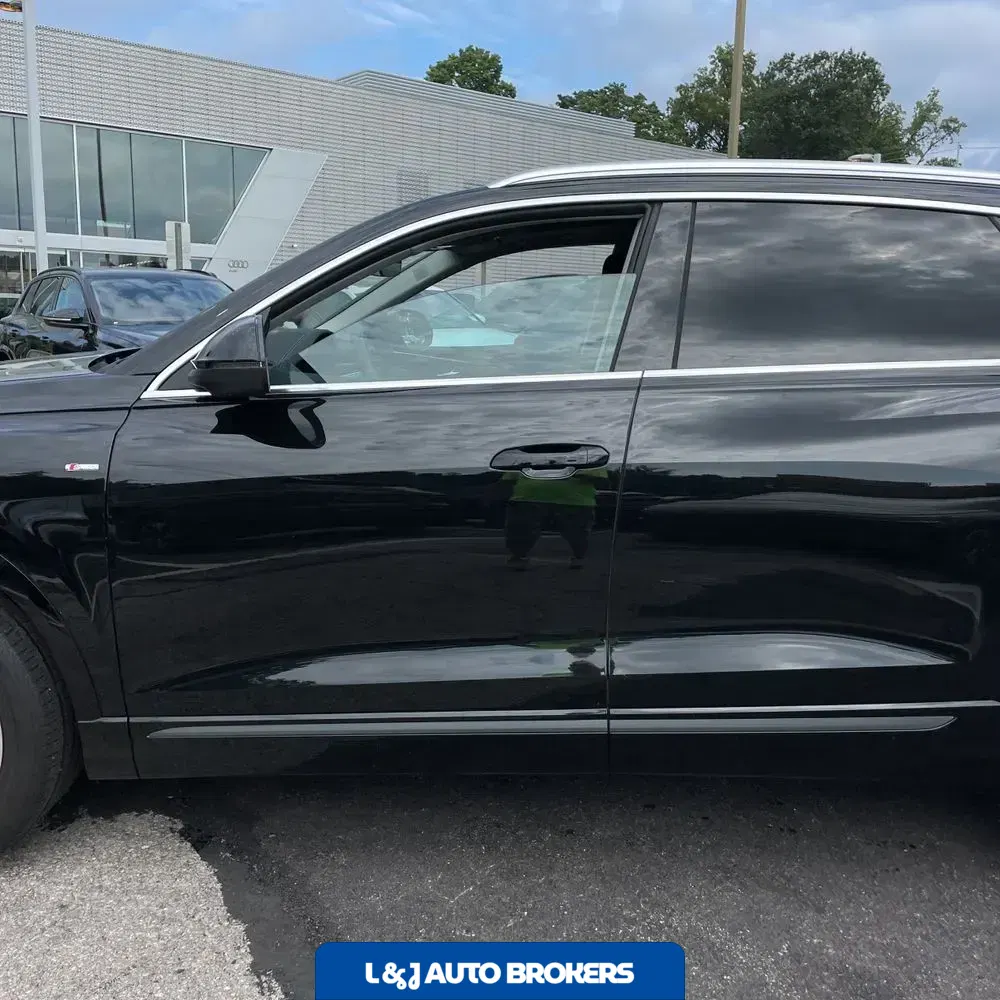 2023 Audi Q8 Premium Plus 55 TFSI