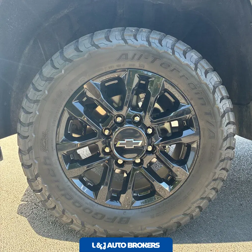 2025 Chevrolet Silverado 3500HD C/C