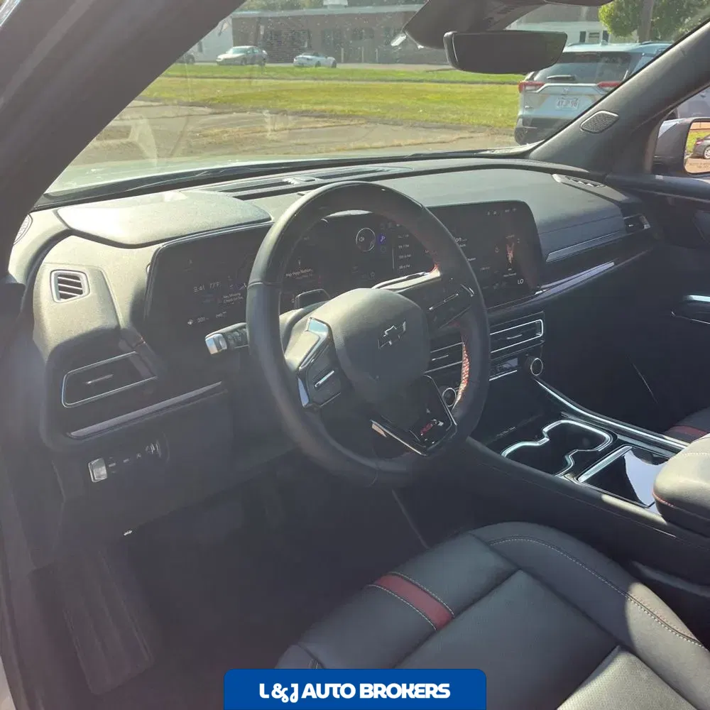 2025 Chevrolet Traverse RS