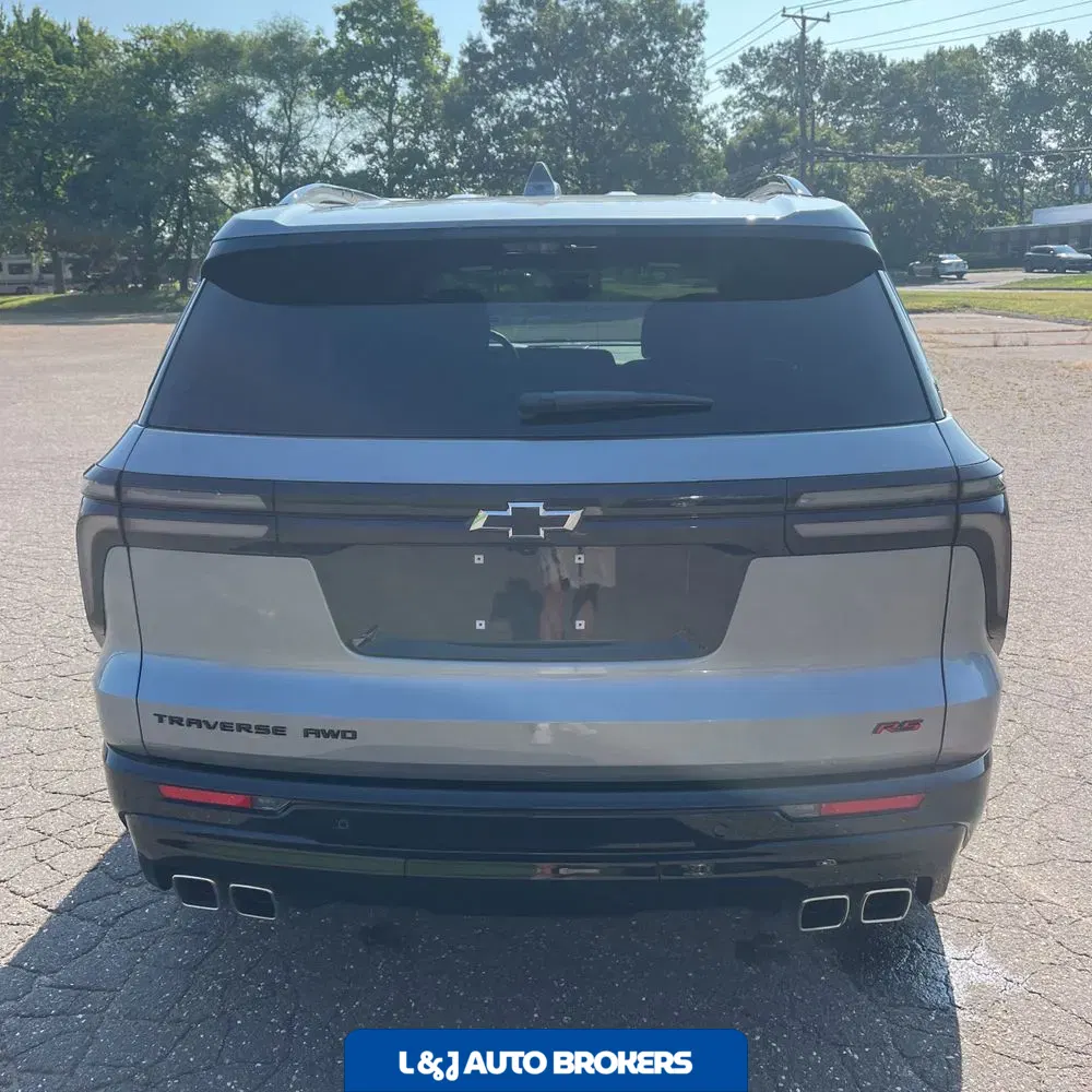 2025 Chevrolet Traverse RS