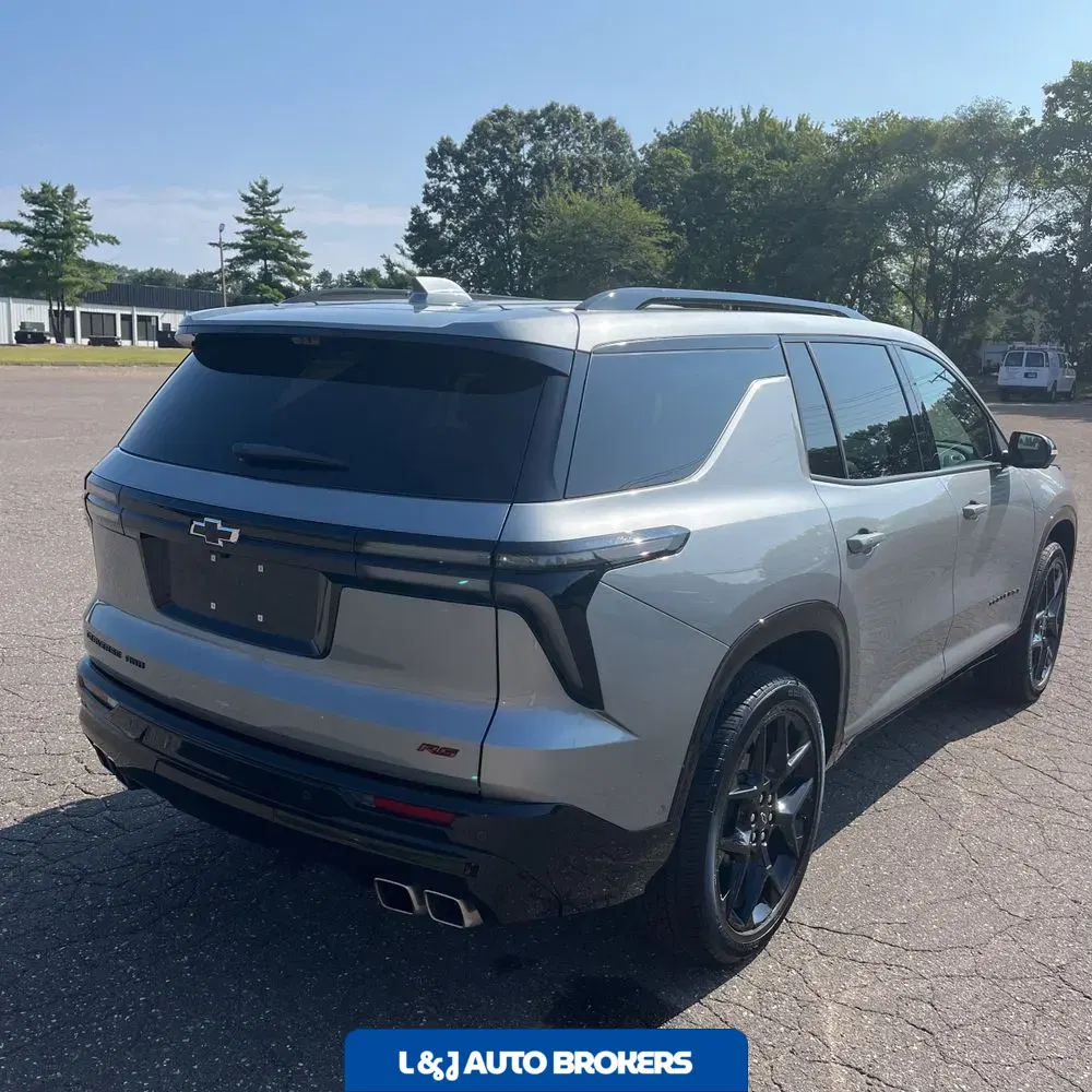 2025 Chevrolet Traverse RS