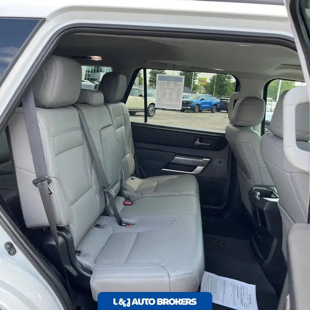 2024 Toyota Sequoia SR5