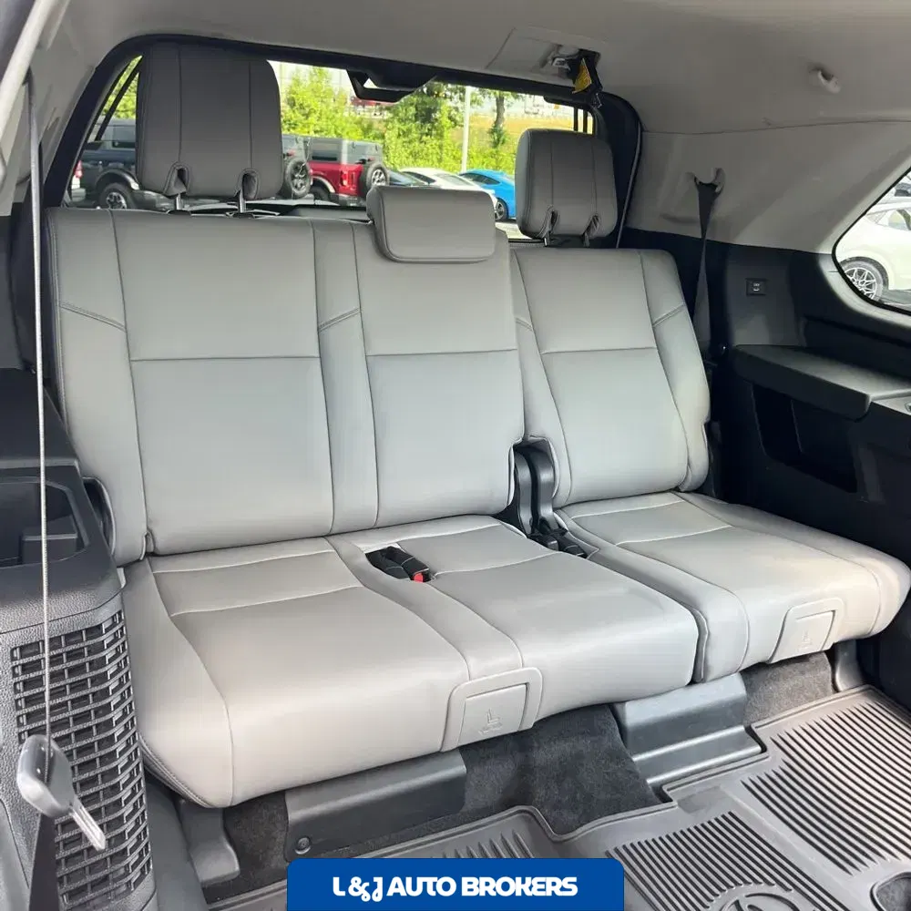 2024 Toyota Sequoia SR5