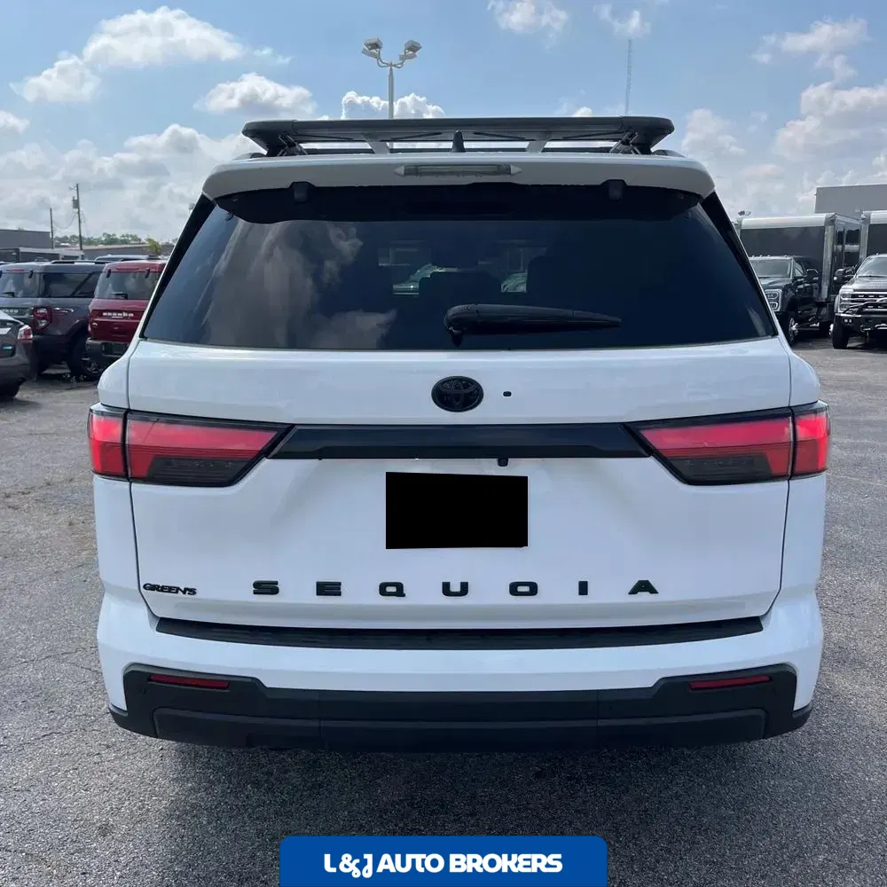 2024 Toyota Sequoia SR5