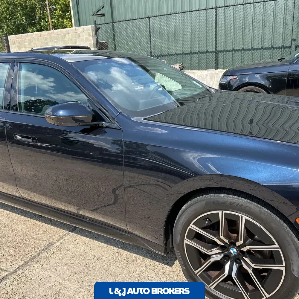 2024 BMW 7-Series 740i